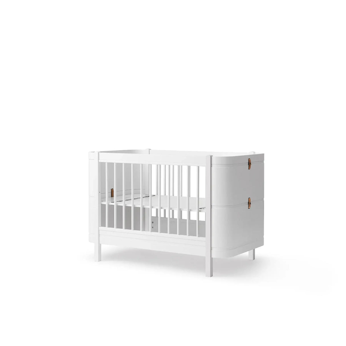 FREE Installation - Oliver Furniture Wood Mini+ Cot Bed Including Junior Kit in White - Little Snoozes
