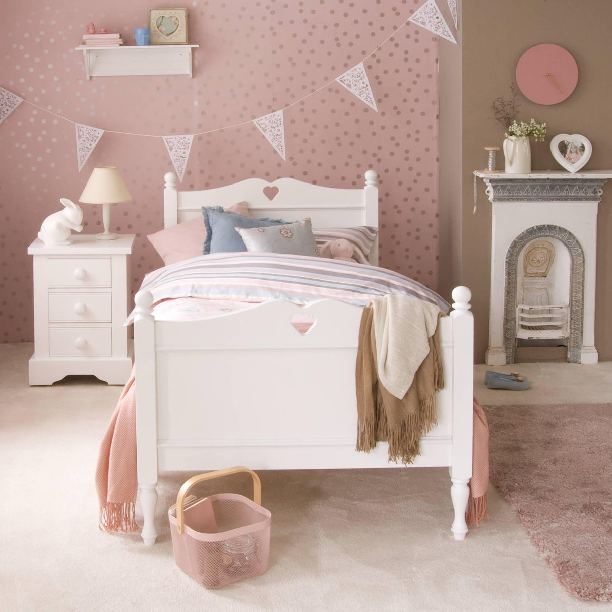 Little Folks Fargo Single Bed with Hearts In Pure White - Little Snoozes