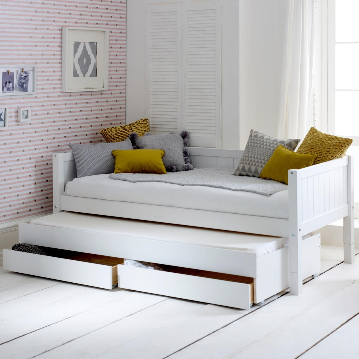 Thuka Nordic Daybed 1 with Grooved Panels - Little Snoozes